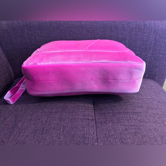 Valentino Pink Velvet Clutch with Embossed Logo NWOT - Picture 6 of 11